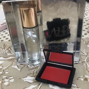 Nars Exhibit A blush